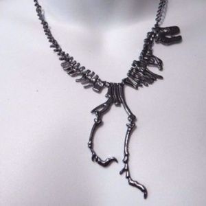 Women's Dinosaur Skeleton Hemalite Collar Necklace